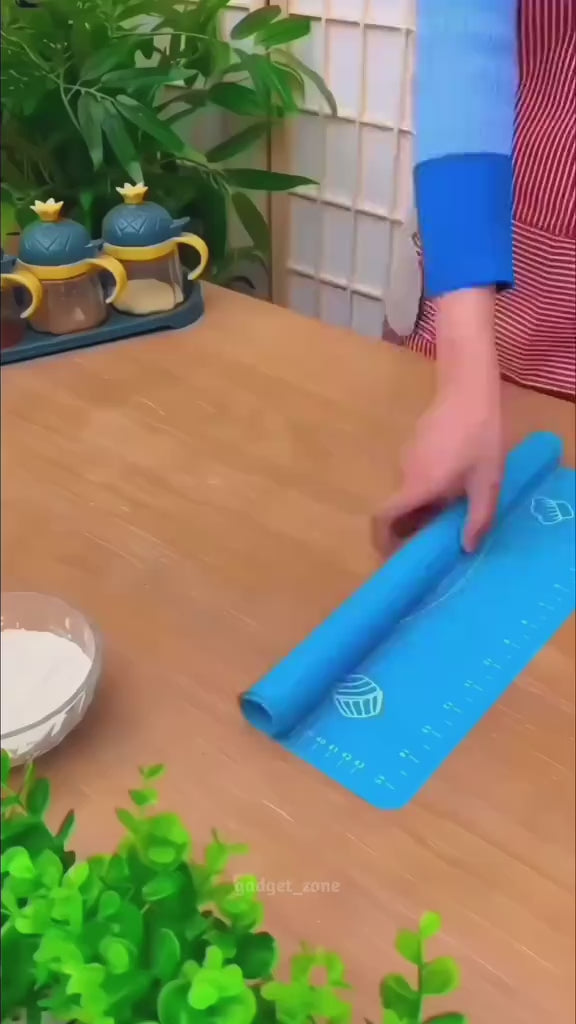 🍞✨ Silicone Roti Mat – Large 50×40cm 🧑‍🍳 Non-Stick Dough Kneading & Baking Mat 🍪🥟 | Easy Kitchen Helper 🏠 | Random Color 🎨